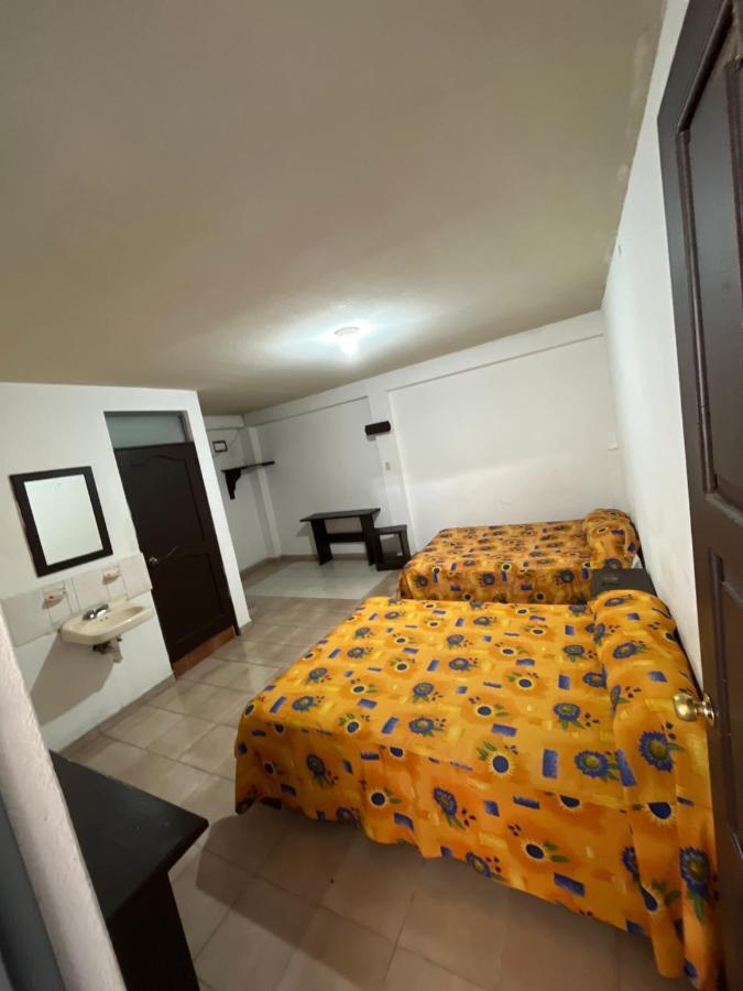 Hotel Jorges Морелія Екстер'єр фото